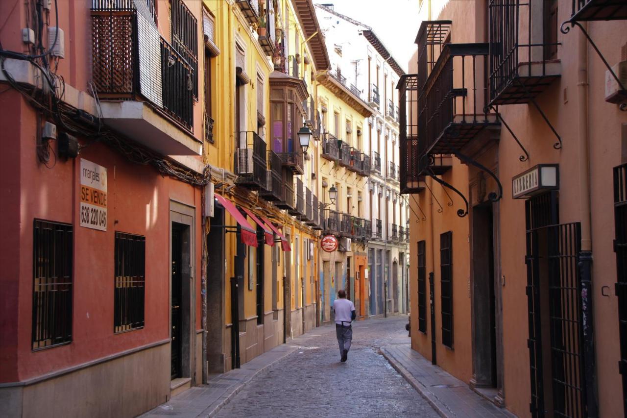 Ninos Luchando Granada Exterior photo