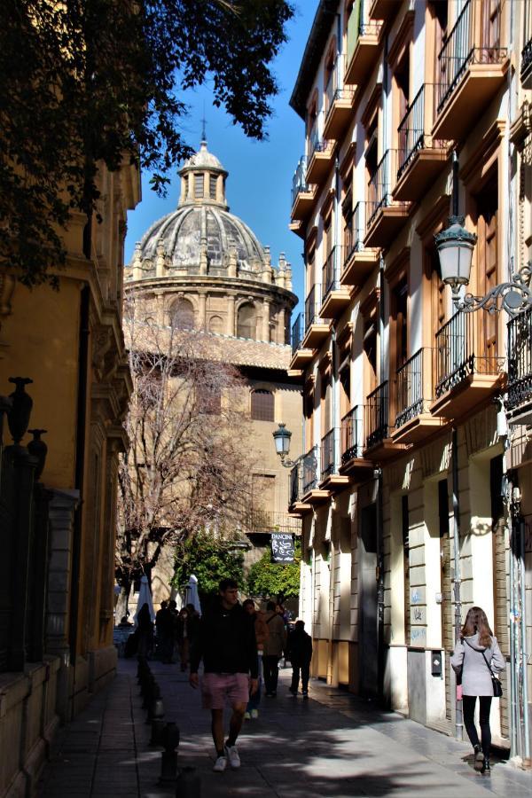 Ninos Luchando Granada Exterior photo